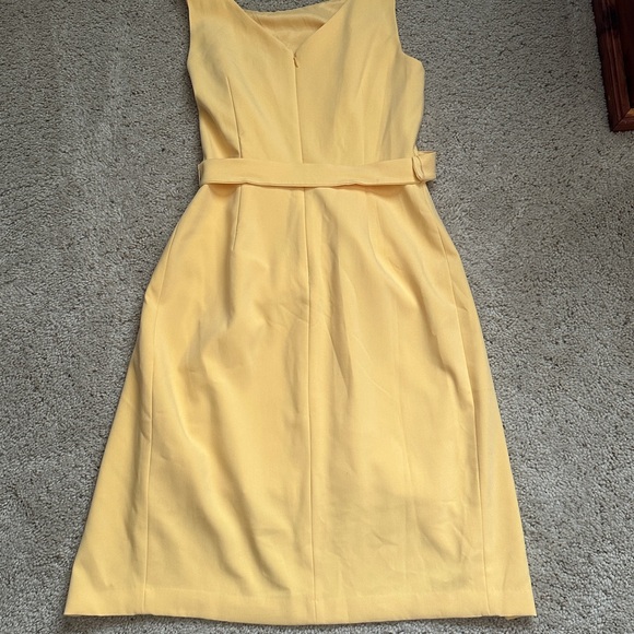 WHBM Yellow Split front Sheath Dress size 8 (399) - Picture 13 of 16